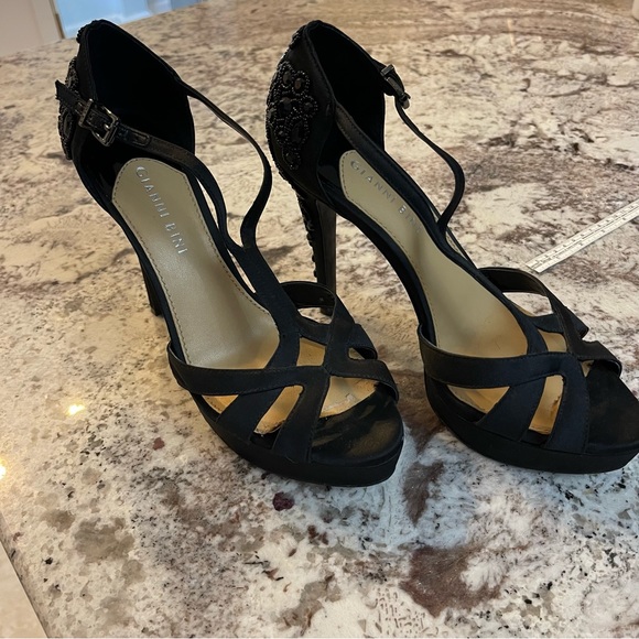 Gianni Bini embellished heels - Picture 2 of 10